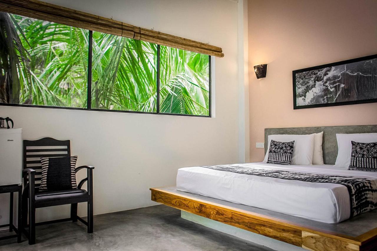 Haven Beach Hiriketiya, Serenevilla Properties Dikwella Exterior foto